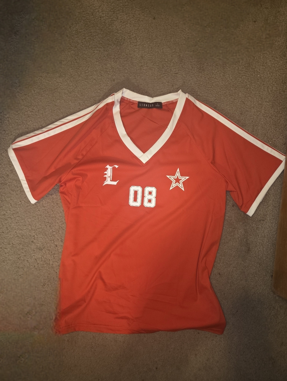 Lioness Red V-Neck Sports Tee - Picture 7 of 7